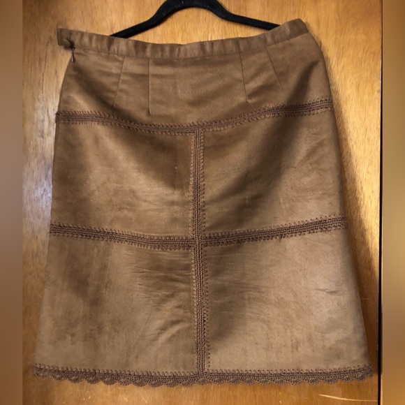 Natural Reflections Brown Suede Skirt - Picture 2 of 3